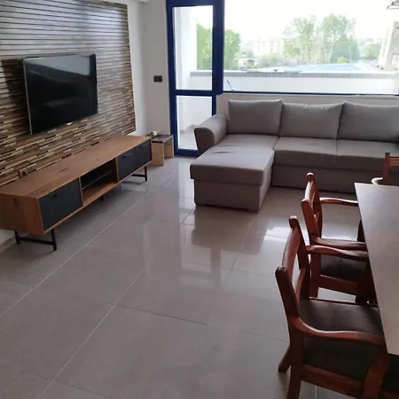 California Complex * Slantschew brjag