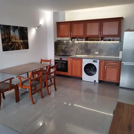 California Complex Apartment Slantschew brjag