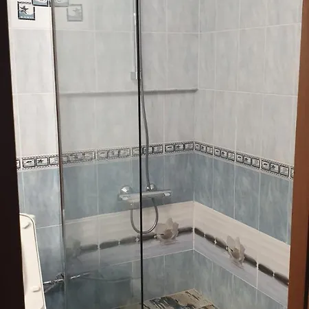 California Complex Apartment