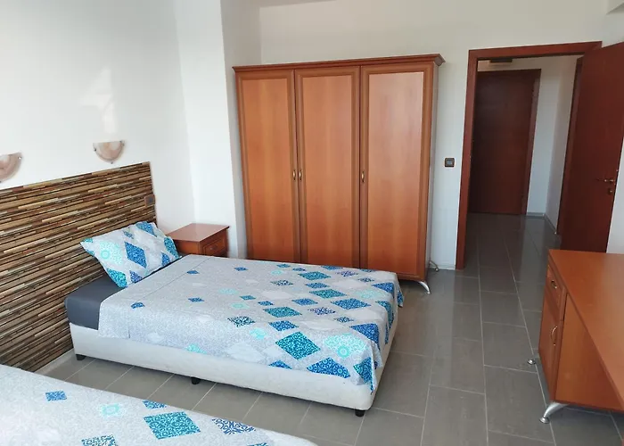 Apartment California Complex