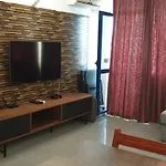 California Complex Apartman Napospart