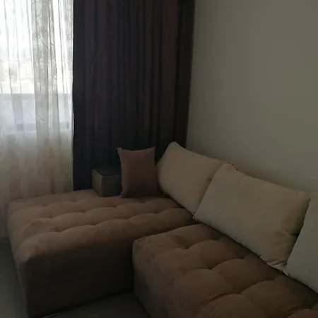 California Complex Slantchev Briag