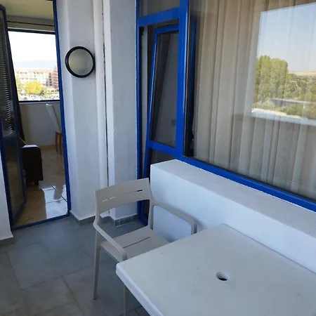 California Complex Apartment